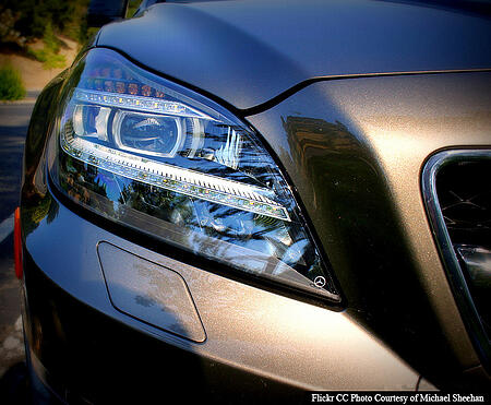 Intelligent headlights increase safety